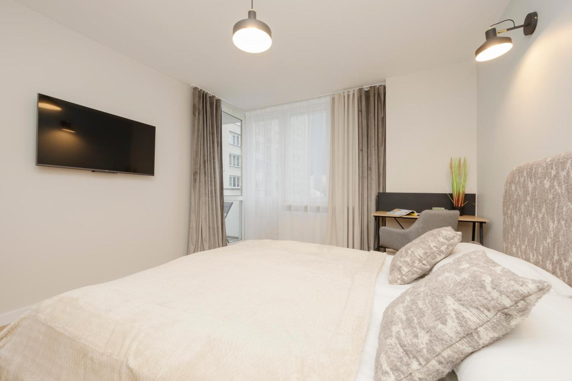 Butas Comfortable Wola & Balcony By Renters Warsaw